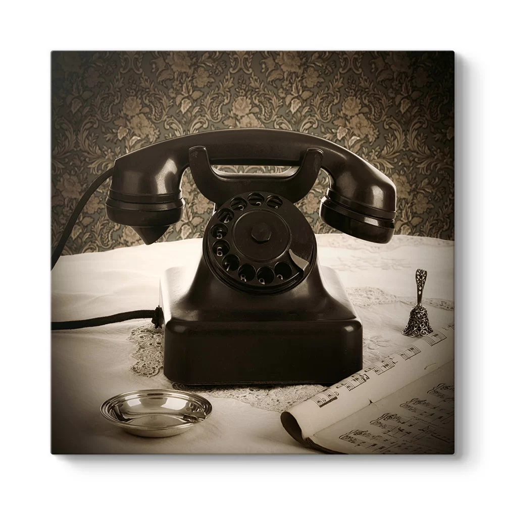 Eski Telefon Tablosu - Model 3